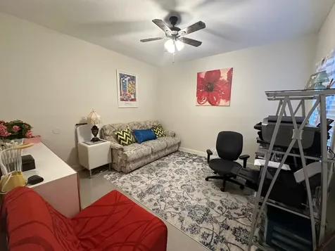 9809 Richmond Ave, Unit J-12 Houston TX 77042