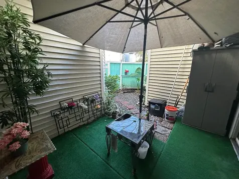 9809 Richmond Ave, Unit J-12 Houston TX 77042