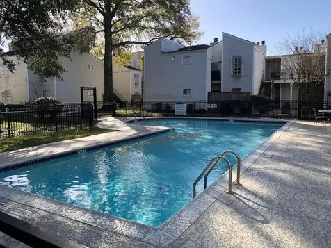9809 Richmond Ave, Unit J-12 Houston TX 77042