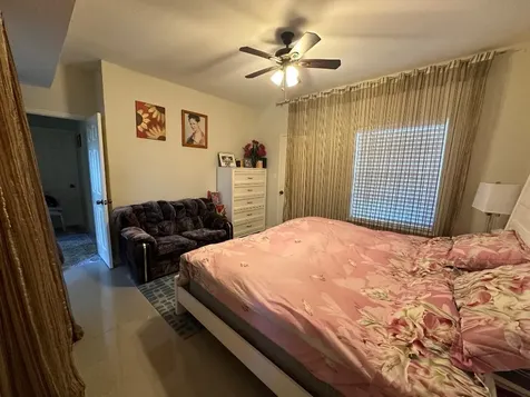 9809 Richmond Ave, Unit J-12 Houston TX 77042