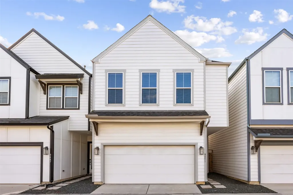 8451 Berry Brush Lane Houston TX 77022