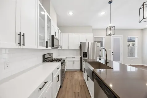 8451 Berry Brush Lane Houston TX 77022