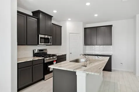 2110 Sanders Brook Drive Baytown TX 77521