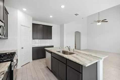 2110 Sanders Brook Drive Baytown TX 77521