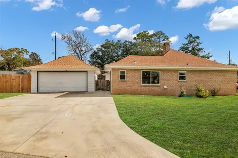 3518 Shore Shadows Drive Crosby TX 77532
