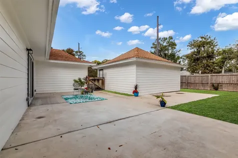 3518 Shore Shadows Drive Crosby TX 77532