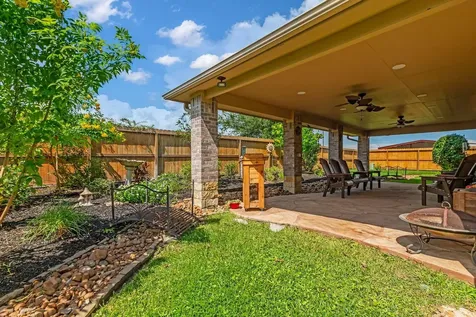 2710 Taos Trail Deer Park TX 77536