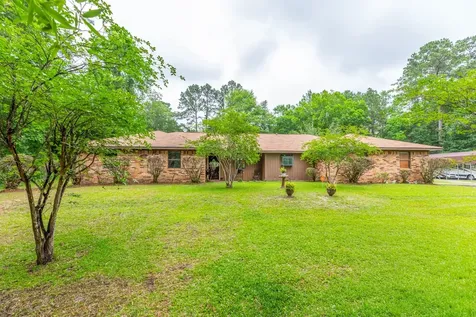 995 Strickland Street Vidor TX 77662