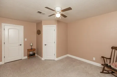 995 Strickland Street Vidor TX 77662