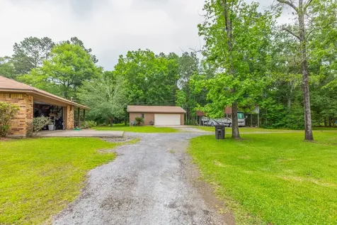 995 Strickland Street Vidor TX 77662