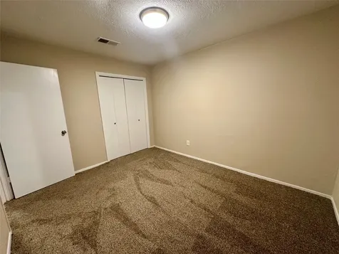 7646 Western Oak Lane Houston TX 77040