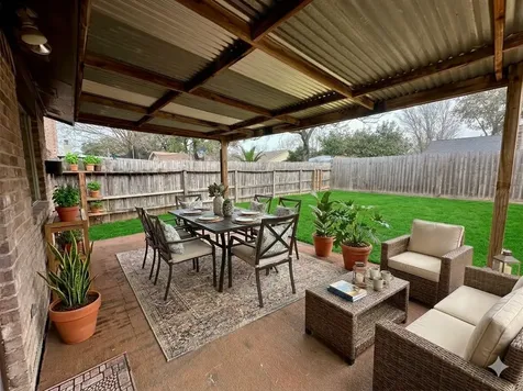 7646 Western Oak Lane Houston TX 77040