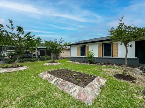 7710 Claiborne Street Houston TX 77016