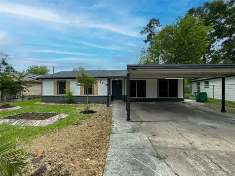 7710 Claiborne Street Houston TX 77016