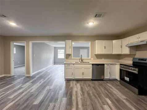 7710 Claiborne Street Houston TX 77016