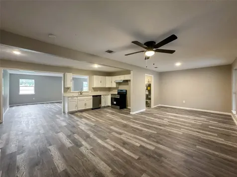 7710 Claiborne Street Houston TX 77016
