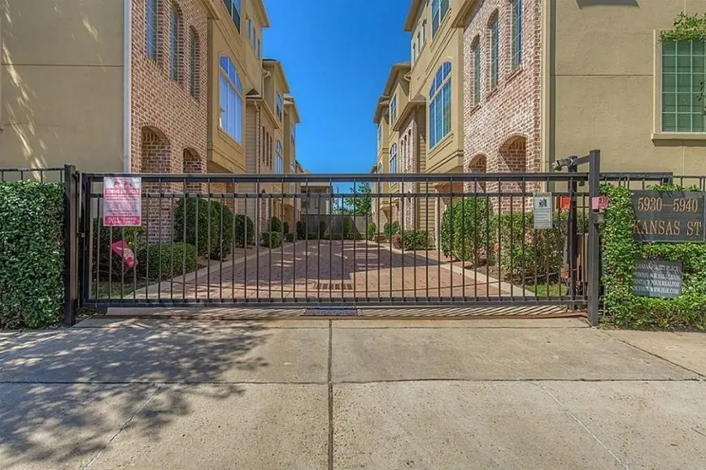 5940 Kansas Street Houston TX 77007