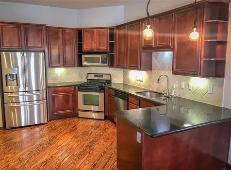 1432 W 21st Street F Houston TX 77008