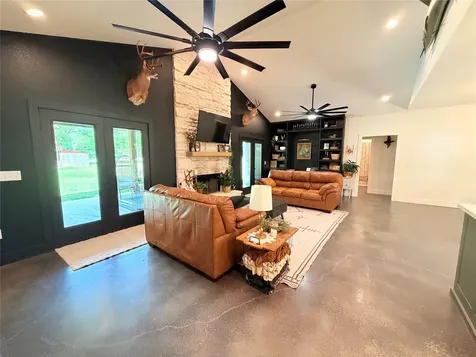 2950 County Road 4375 Woodville TX 75979