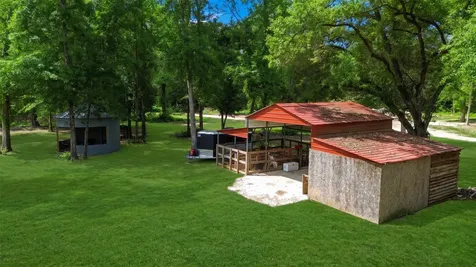 2950 County Road 4375 Woodville TX 75979