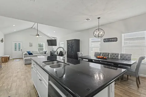 186 N Village Cove Loop Livingston TX 77351