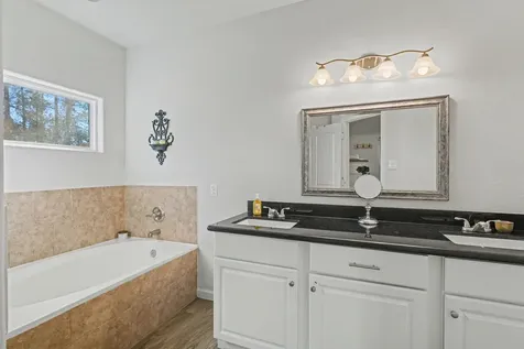 186 N Village Cove Loop Livingston TX 77351