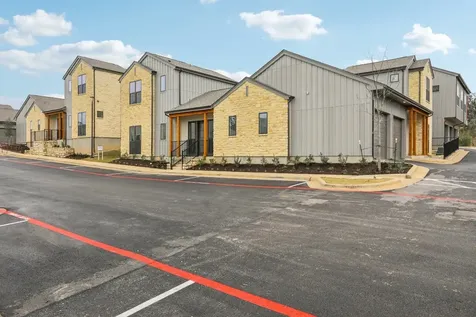 1601-703 Mustang Drive Marble Falls TX 78654