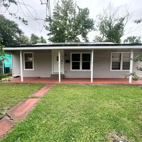 2707 Almendares Avenue Pasadena TX 77506
