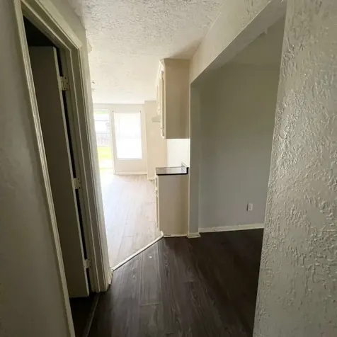 2707 Almendares Avenue Pasadena TX 77506