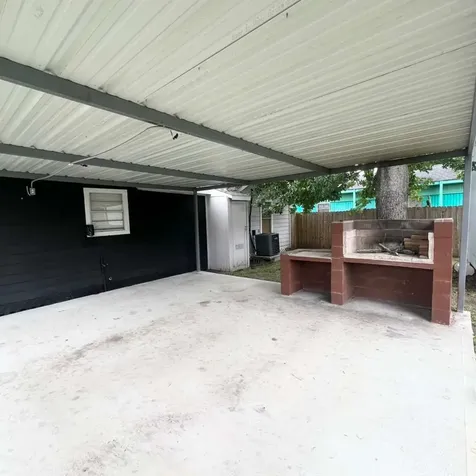 2707 Almendares Avenue Pasadena TX 77506