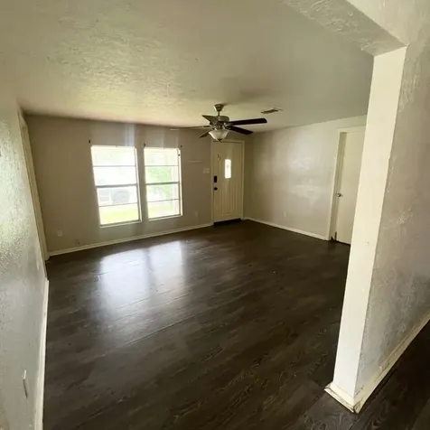 2707 Almendares Avenue Pasadena TX 77506