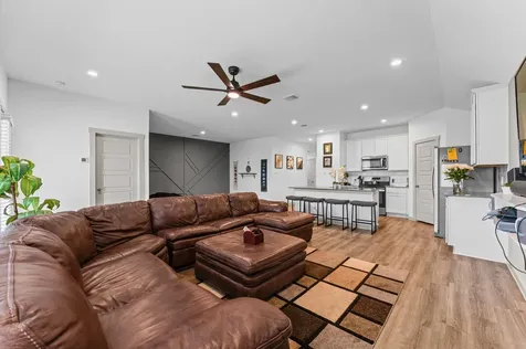 903 Curly Angora Court Rosharon TX 77583