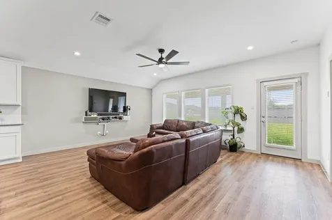 903 Curly Angora Court Rosharon TX 77583