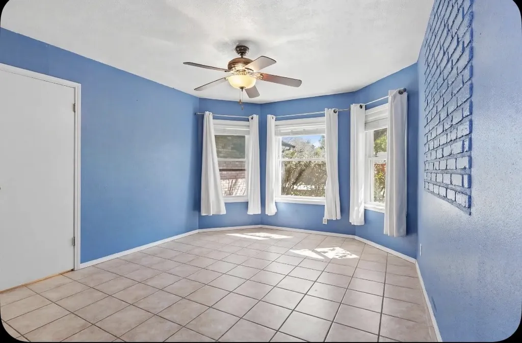 5775 Larkdale Drive San Antonio TX 78233