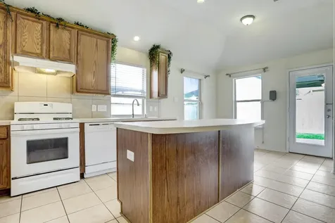 7605 Waterlilly Lane Pearland TX 77581