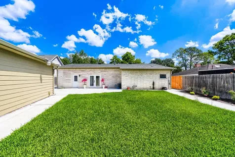 8815 Sharpview Drive Houston TX 77036