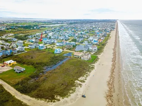 4106 Rum Bay Galveston TX 77554