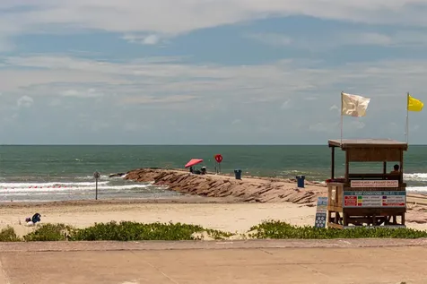 4106 Rum Bay Galveston TX 77554