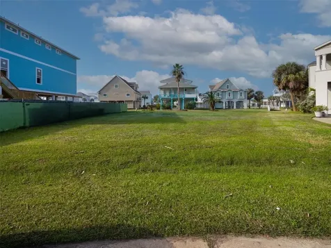 4106 Rum Bay Galveston TX 77554