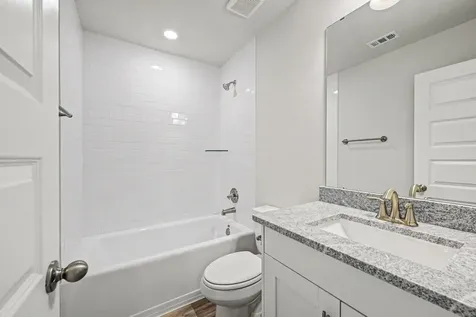 601 Greystone Lane Angleton TX 77515