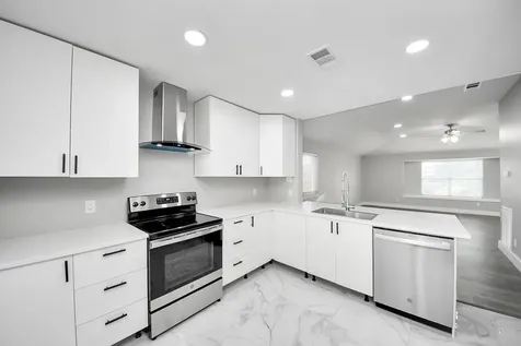 3842 Westmeadow Drive Houston TX 77082