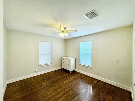 1035 Louise Street Houston TX 77009