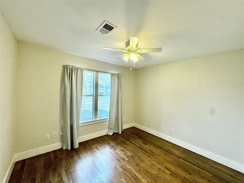 1035 Louise Street Houston TX 77009