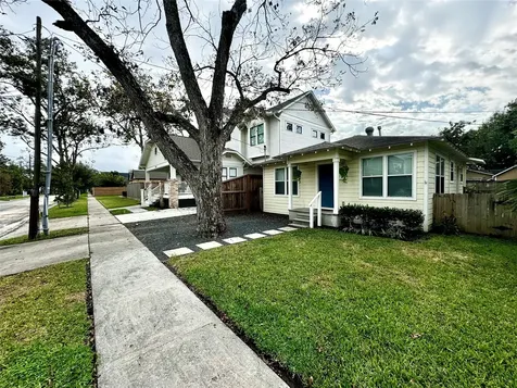 1035 Louise Street Houston TX 77009