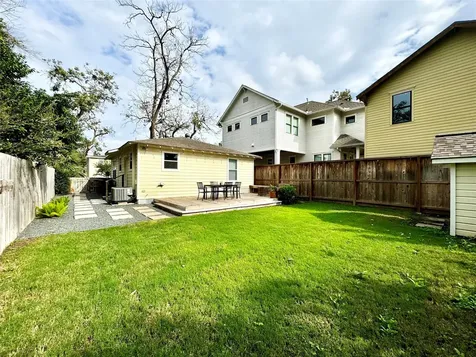 1035 Louise Street Houston TX 77009