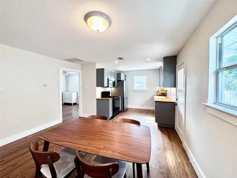 1035 Louise Street Houston TX 77009