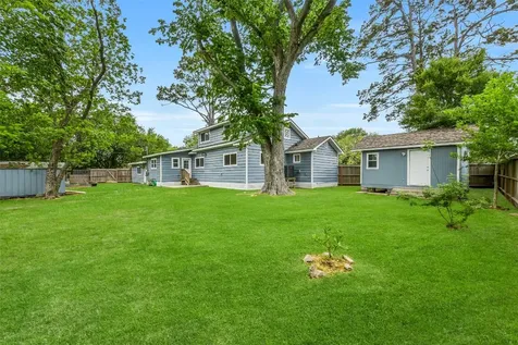 4712 33rd Street Dickinson TX 77539
