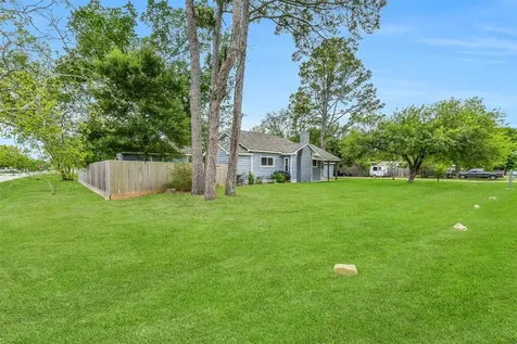 4712 33rd Street Dickinson TX 77539