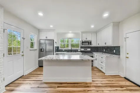 4712 33rd Street Dickinson TX 77539
