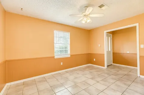 1030 Maple Street Clute TX 77531